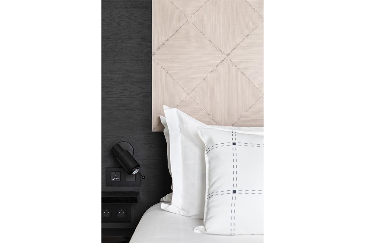 Limed Oak - Smoked Black 09.jpg